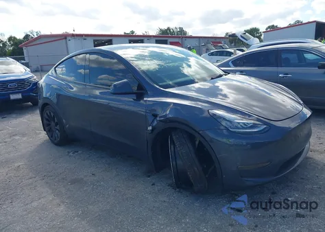 2023 Tesla Model Y Awd/Long Range Dual Motor All-Wheel Drive из США, поврежденный, VIN 7SAYGDEE8PA044835